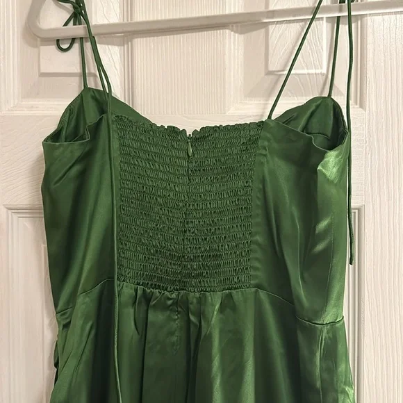Marguerite silk dress — reformation — palm green — size 8 - Picture 12 of 13